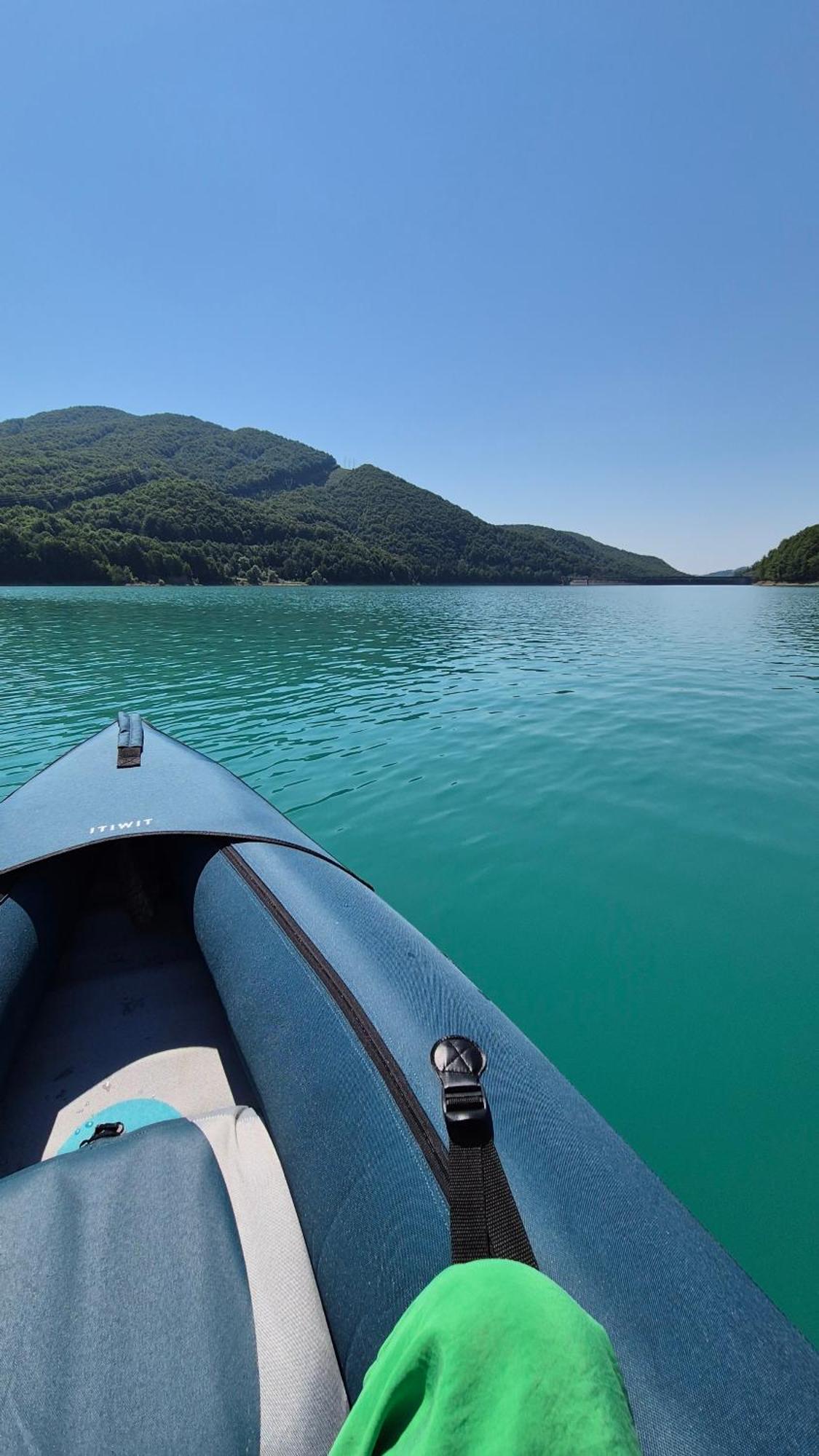 Utopia Lake View Tesila Ngoại thất bức ảnh