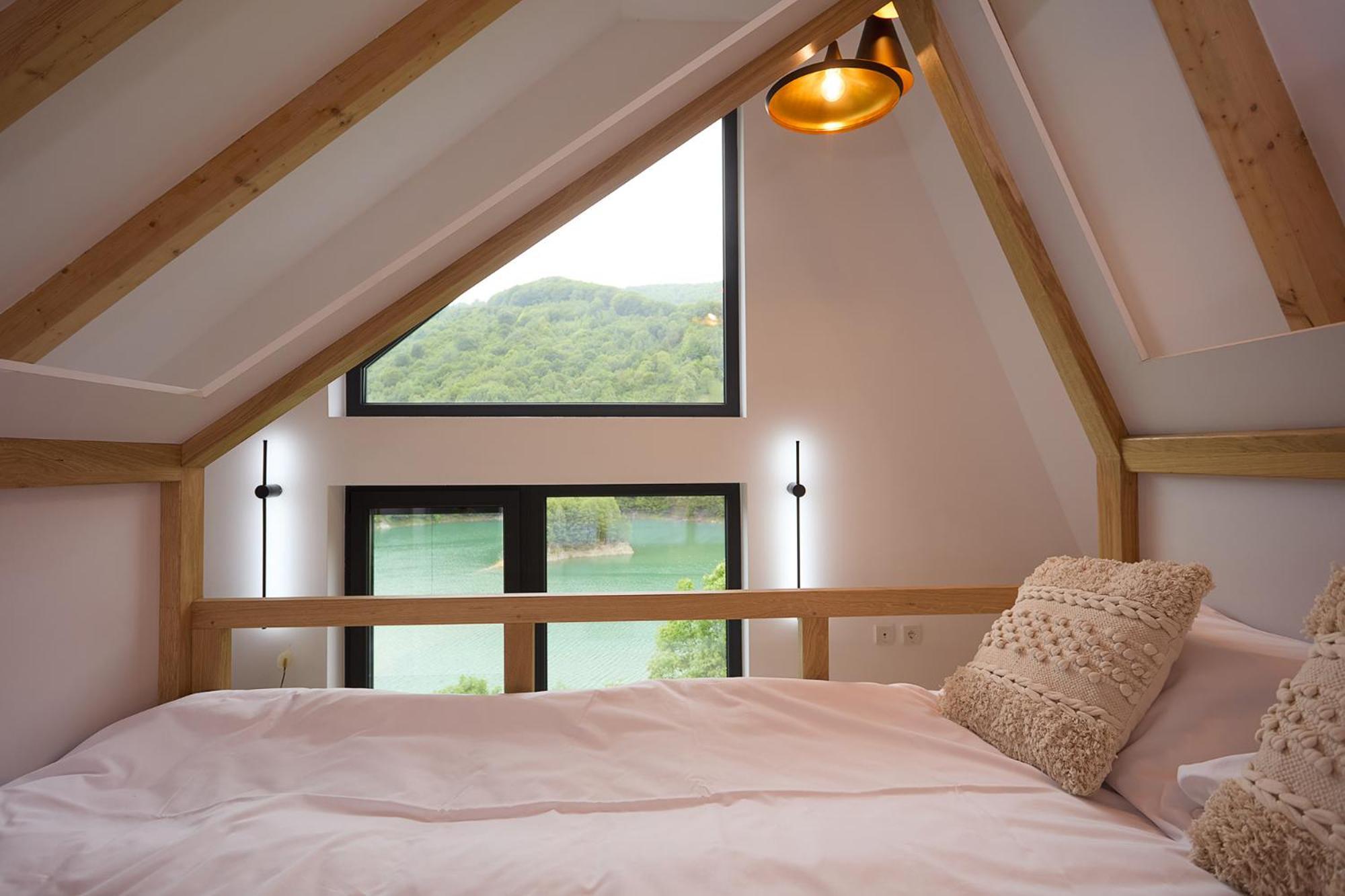Utopia Lake View Tesila Ngoại thất bức ảnh